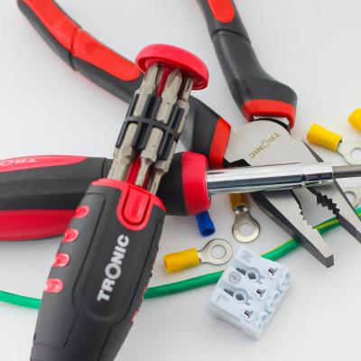 Pliers